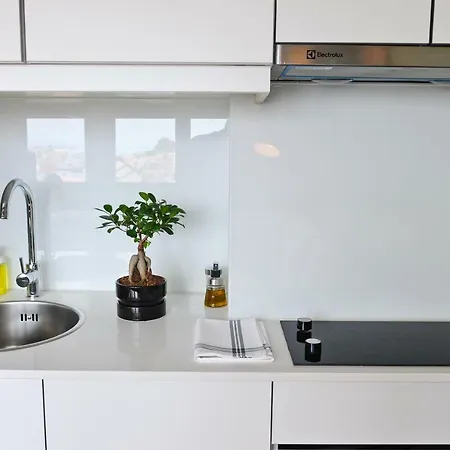 Unknown 6c - 1 Bdr Apt In New Building Апартаменты
