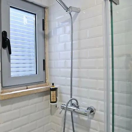 Unknown 6c - 1 Bdr Apt In New Building Апартаменты